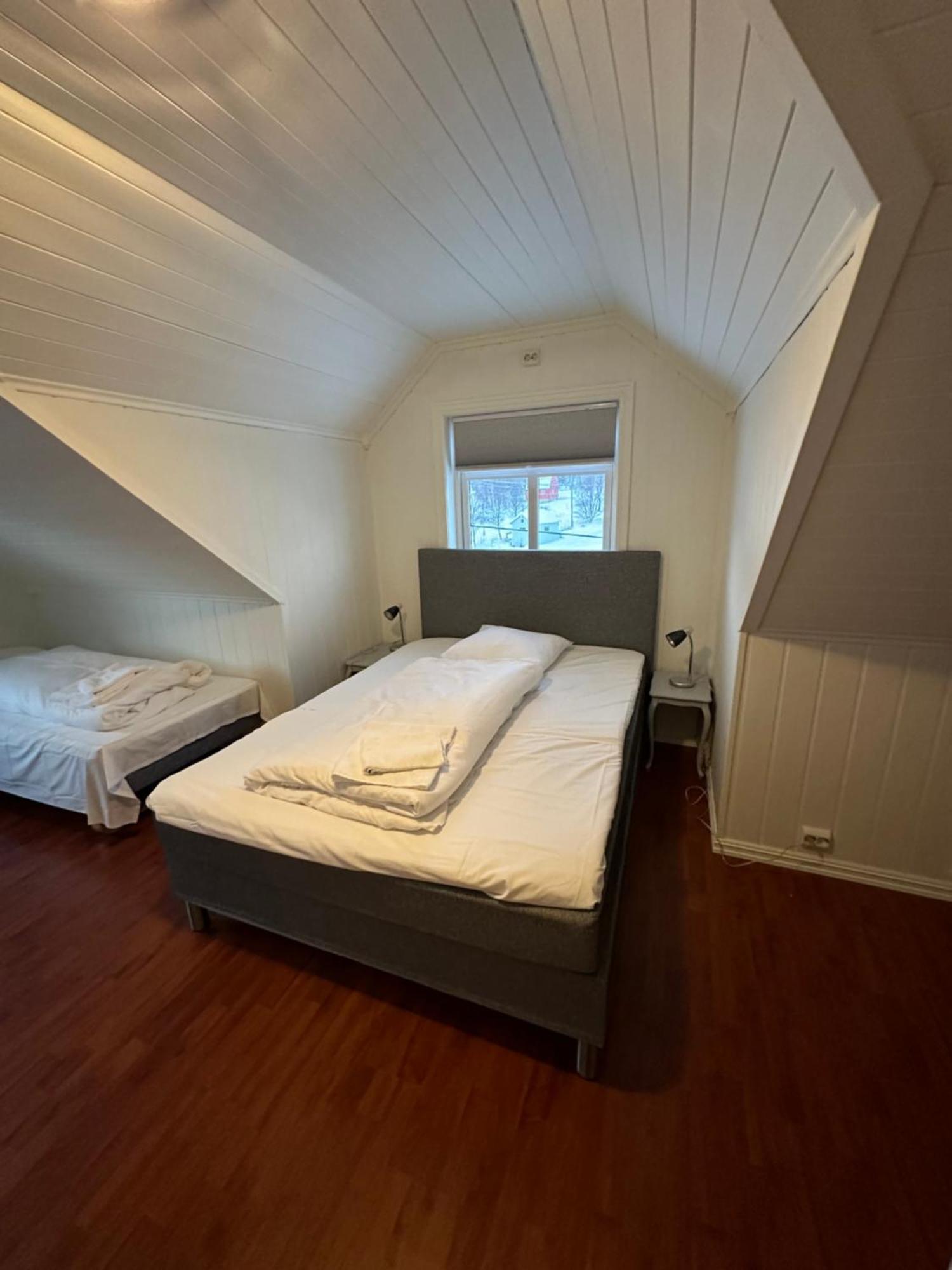 Mefjord Brygge Hotel Mefjordvaer ภายนอก รูปภาพ